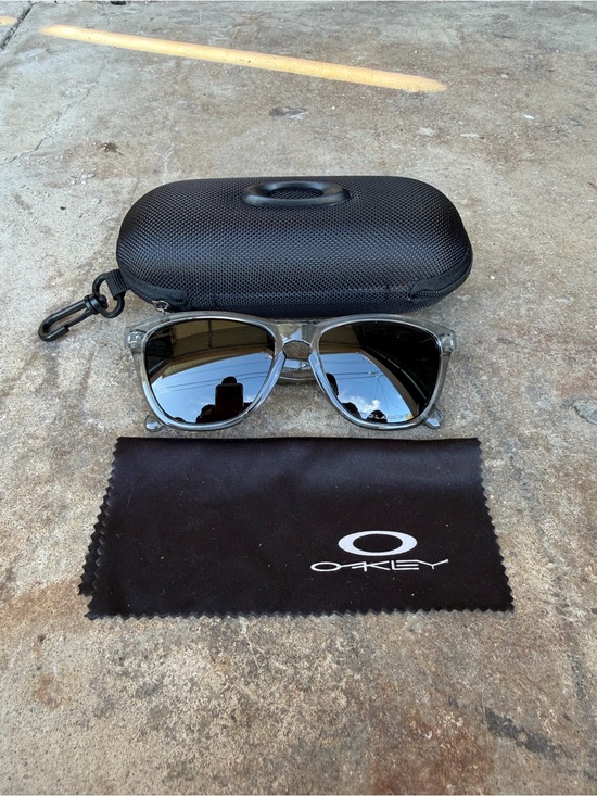 Oakley Other - Oakley Frogskin Sunglasses Black Polar Lens Crystal Clear Black Frame